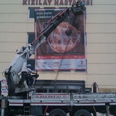 Mesh (Delikli Vinil) Baskı